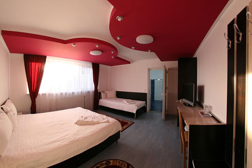 Pensiunea Soferul Norocos Bacău 部屋 写真